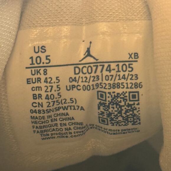 Size 10.5 - Wmns Nike Air Jordan 1 Low White Wolf Grey Women's Shoes - Picture 7 of 8